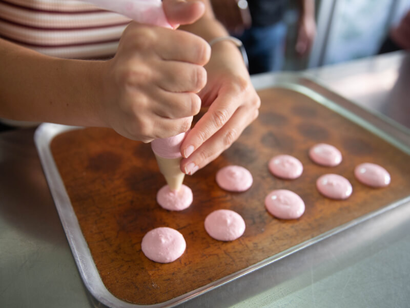 Add Sweetness to Your Life with Cake Decorating Classes in New York City